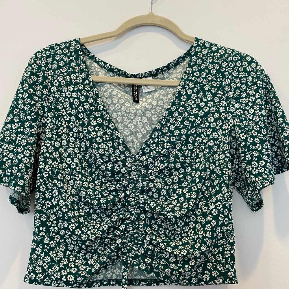 H&M short sleeve blouse